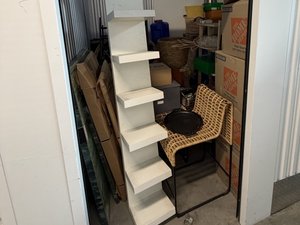 7 x 10 storage unit in Los Angeles, CA