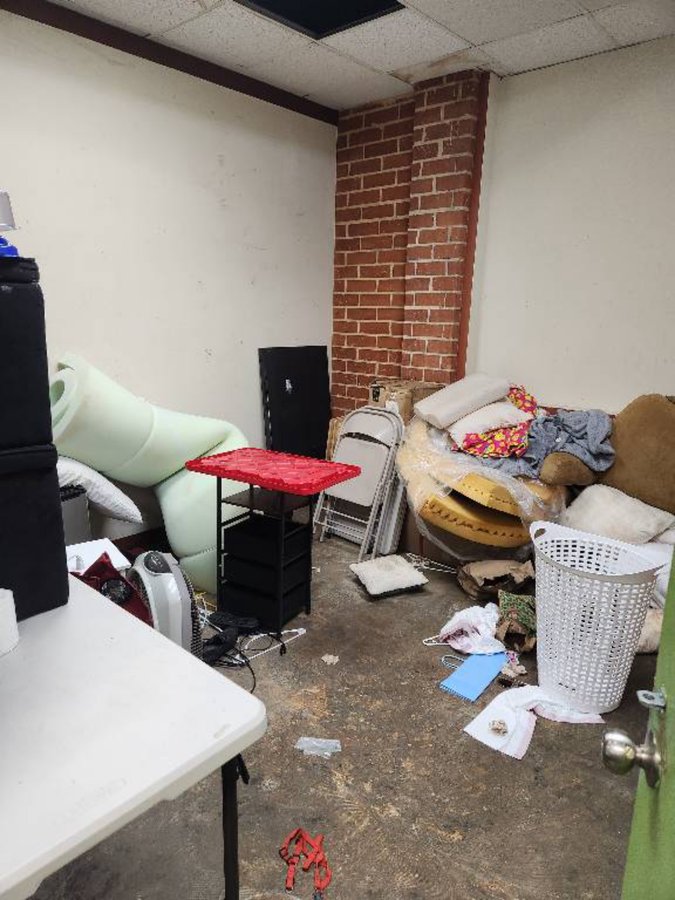 12 x 12 storage unit in Anaheim, CA