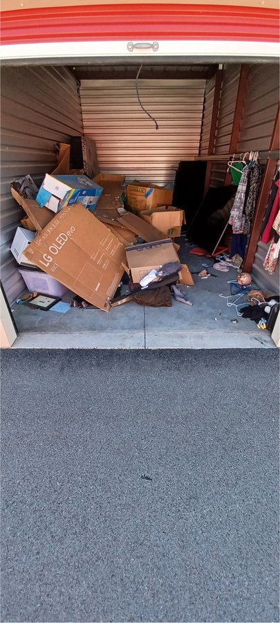 10 x 20 storage unit in Reno, NV