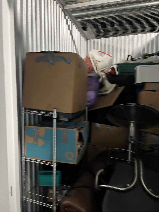 5 x 10 storage unit in Lanham, MD