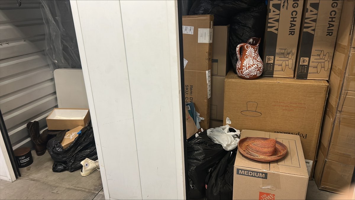 5 x 10 storage unit in Long Beach, CA