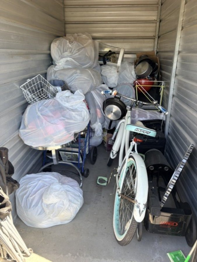 5 x 10 storage unit in Lincoln, NE