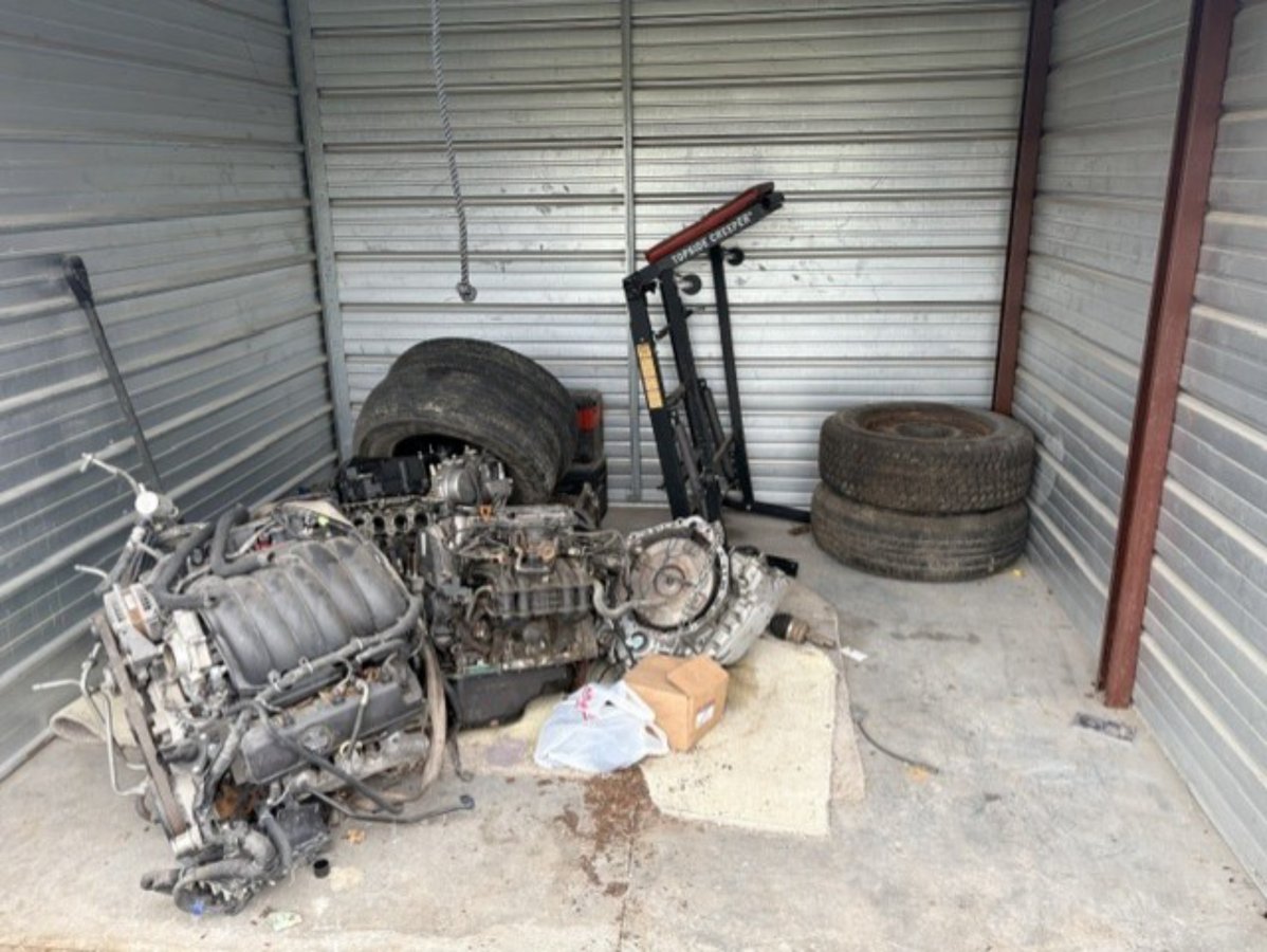 10 x 10 storage unit in Lincoln, NE
