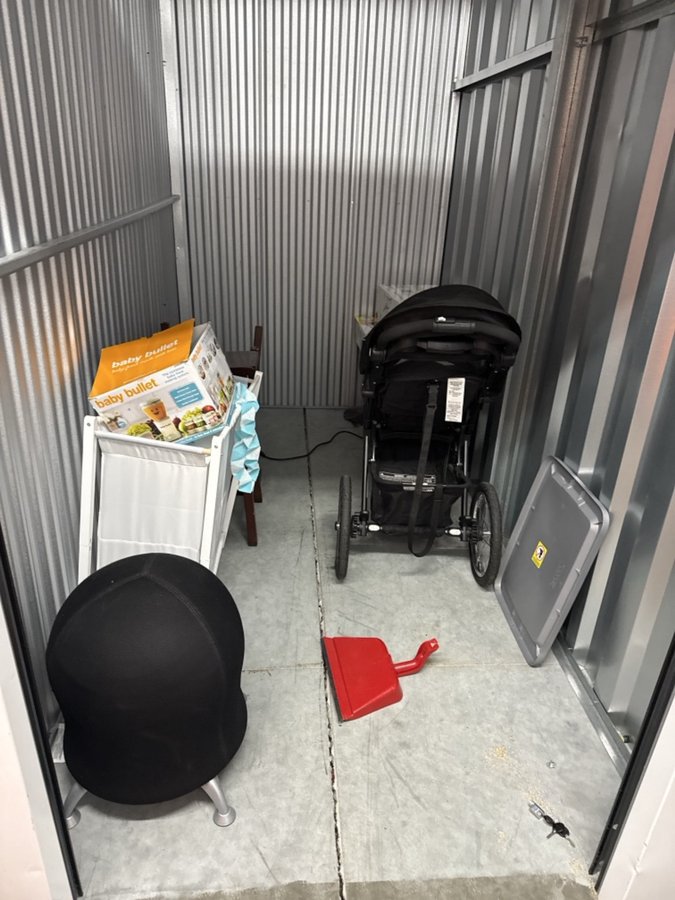 5 x 10 storage unit in Raleigh, NC