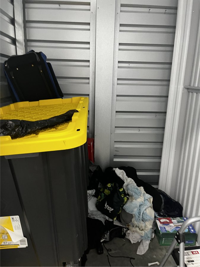 5 x 5 storage unit in Signal Hill, CA