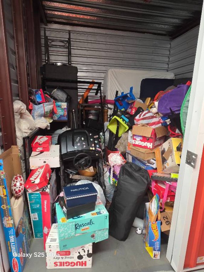 10 x 10 storage unit in Gulfport, MS