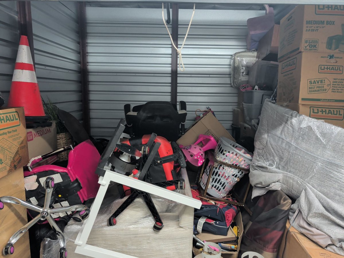 10 x 10 storage unit in Goodyear, AZ