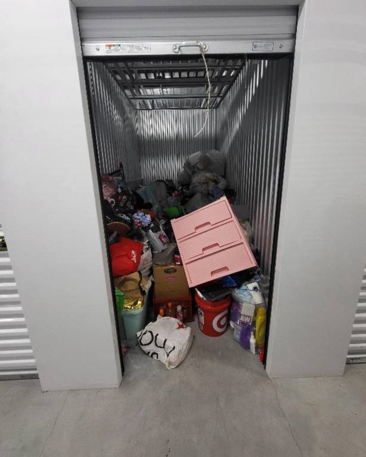 5 x 10 storage unit in Elmhurst, IL