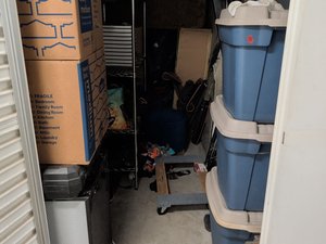 5 x 10 storage unit in Tampa, FL