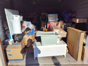 10 x 30 storage unit in Tampa, FL