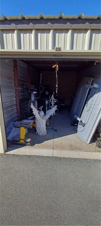 10 x 20 storage unit in Reno, NV