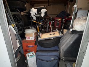 10 x 15 storage unit in Burbank, CA