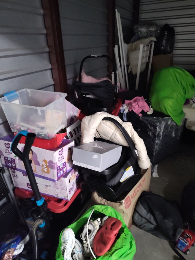 10 x 15 storage unit in Tampa, FL