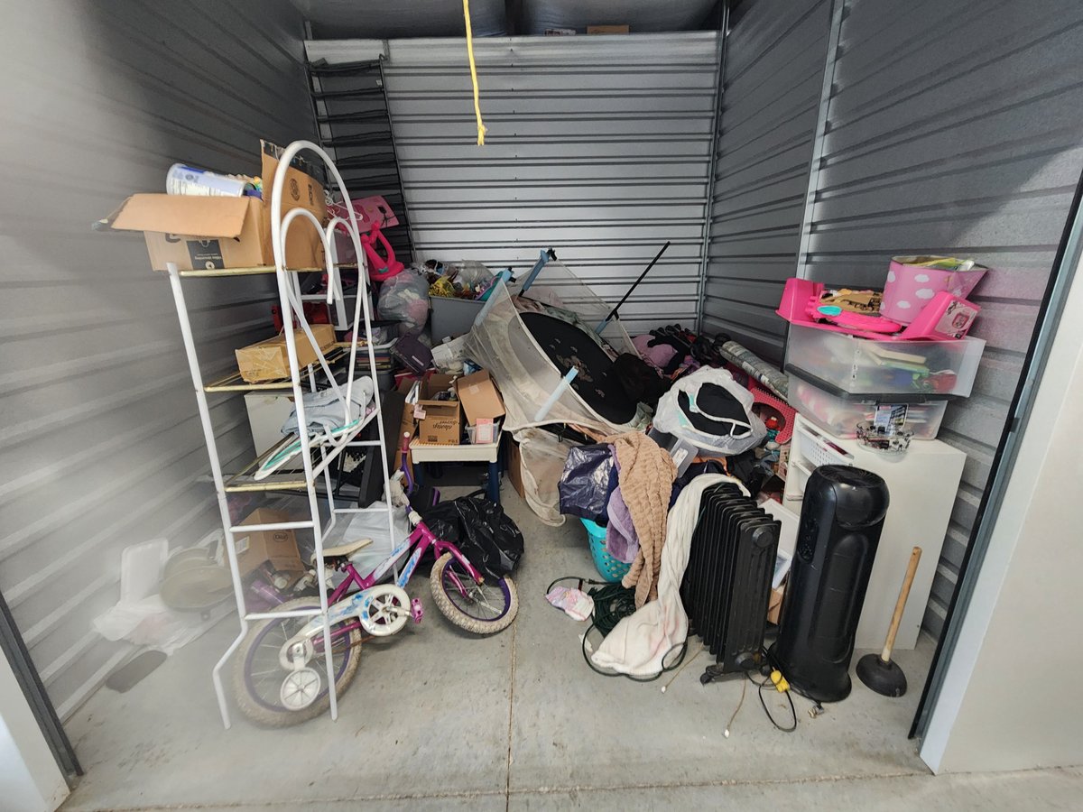 10 x 10 storage unit in Lakeland, FL