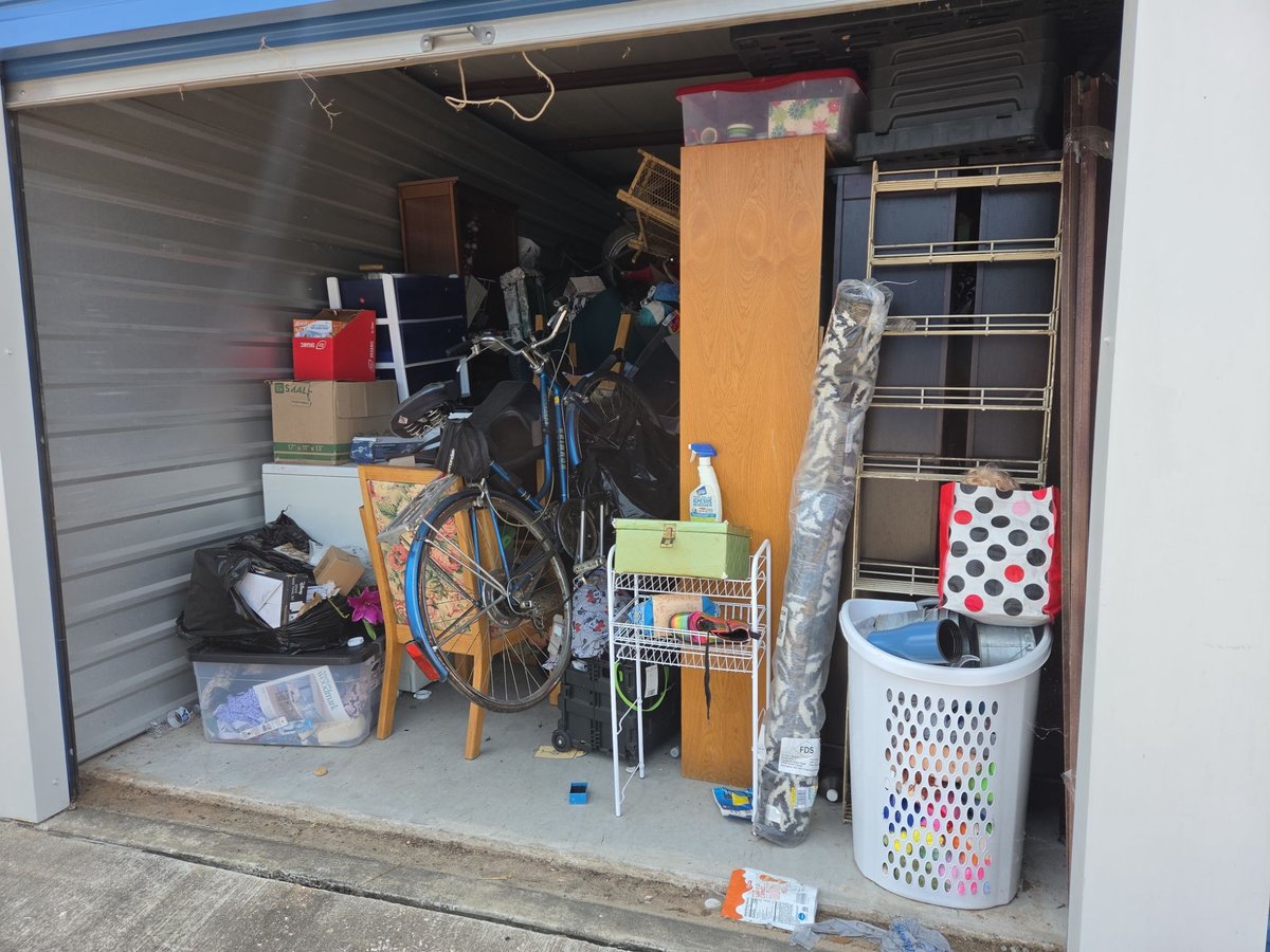 10 x 20 storage unit in Richmond, TX