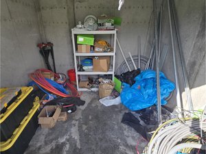 10 x 10 storage unit in Islandia, NY