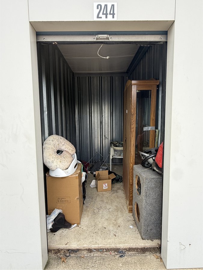 5 x 10 storage unit in Waterloo, IA