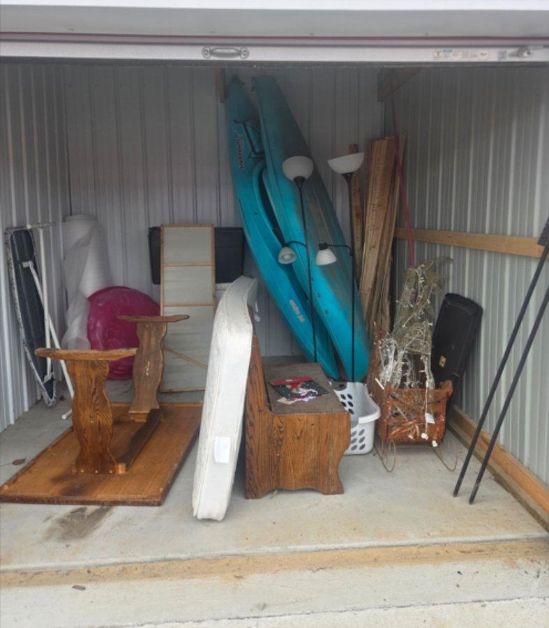 10 x 10 storage unit in Rochester, IN