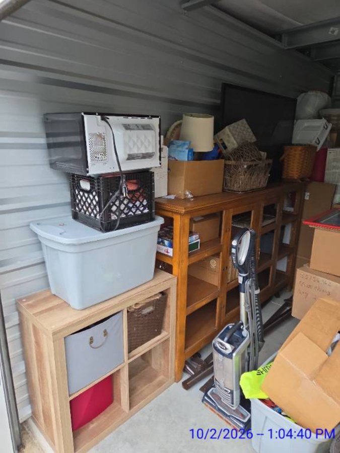 10 x 15 storage unit in Frankfort, IN