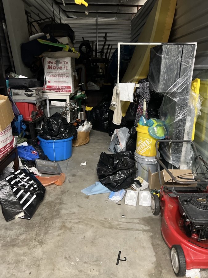 10 x 30 storage unit in Houston, TX