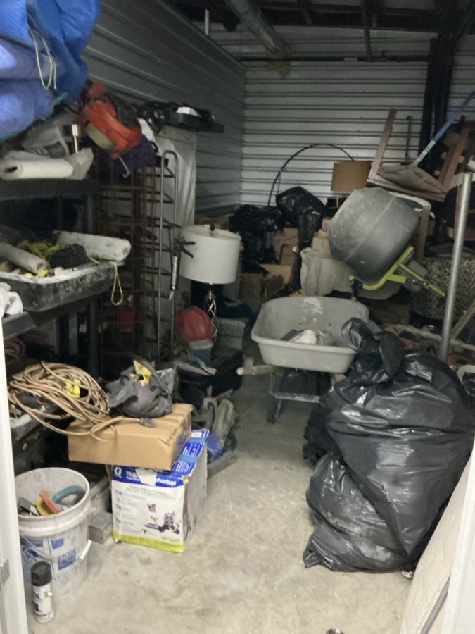 10 x 20 storage unit in Bonita Springs, FL