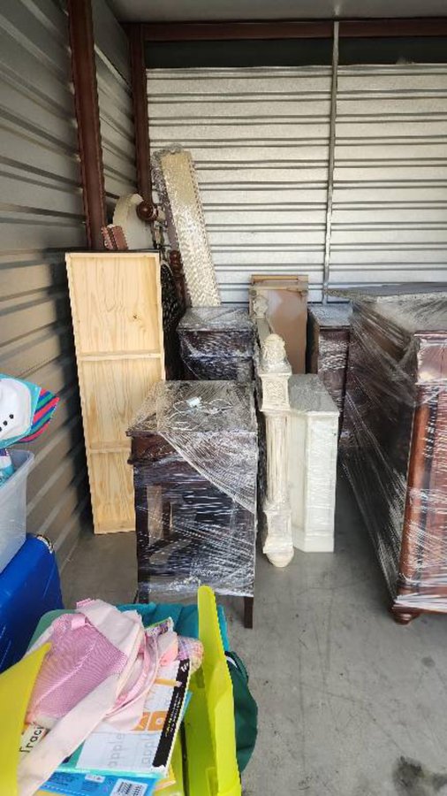 10 x 15 storage unit in College Park, GA