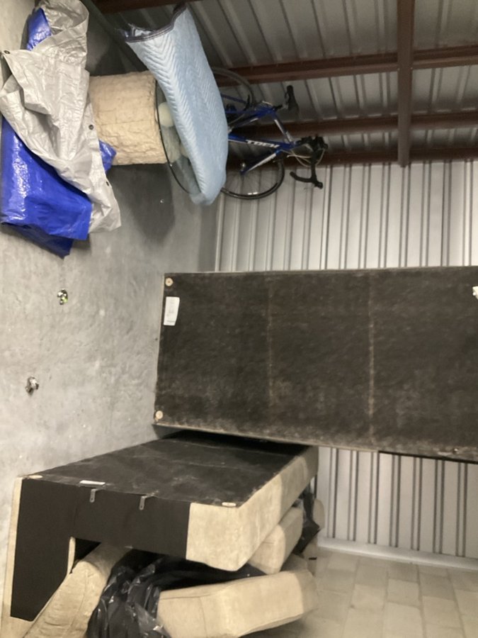 10 x 10 storage unit in Englewood, FL