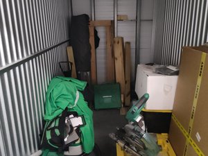 5 x 10 storage unit in Tampa, FL