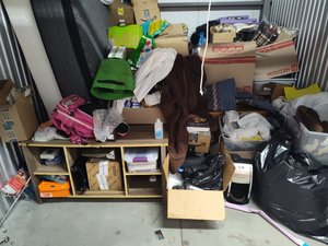 10 x 10 storage unit in Tampa, FL