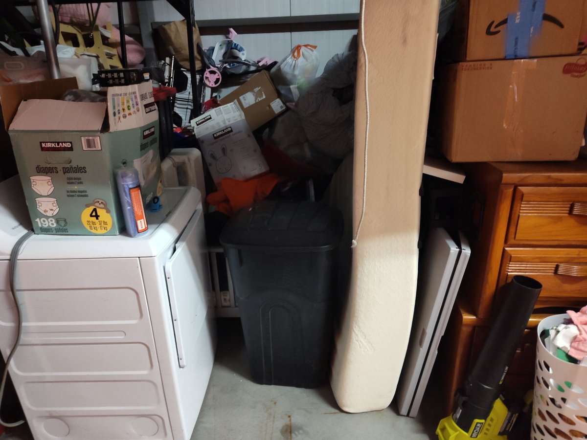 10 x 15 storage unit in Tampa, FL