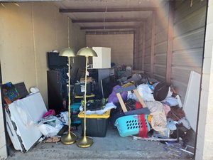10 x 25 storage unit in Irving, TX