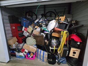 10 x 5 storage unit in Irving, TX