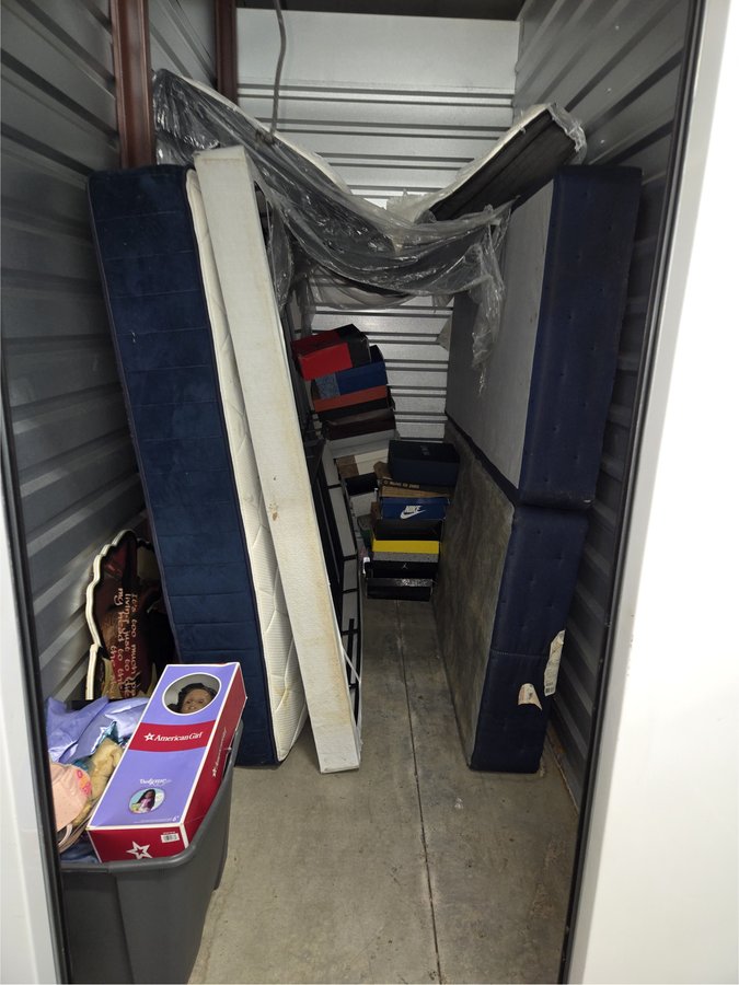 5 x 10 storage unit in Madison, TN