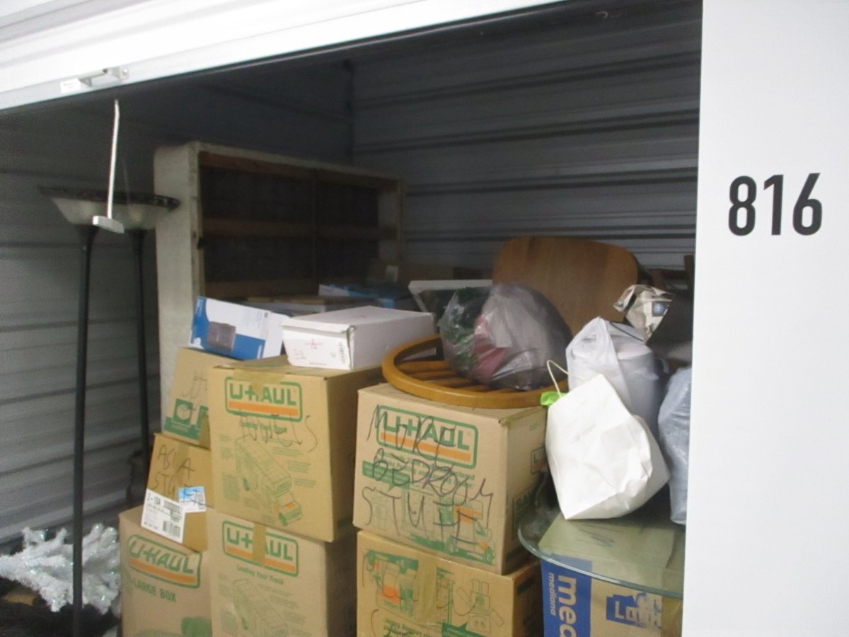 10 x 10 storage unit in Urbandale, IA