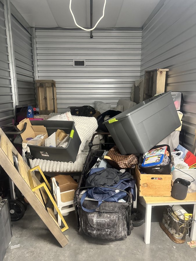10 x 15 storage unit in Surprise, AZ