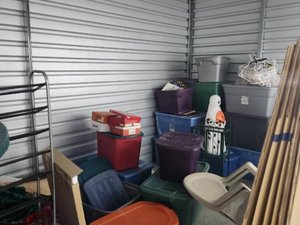 20 x 10 storage unit in Palmdale, CA