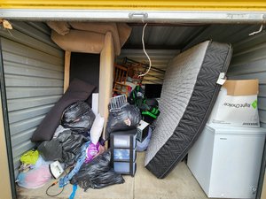 10 x 10 storage unit in Cheektowaga, NY