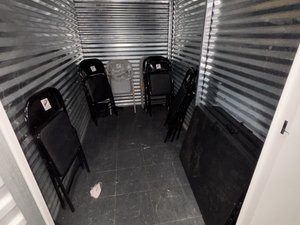 5 x 9 storage unit in Elizabeth, NJ