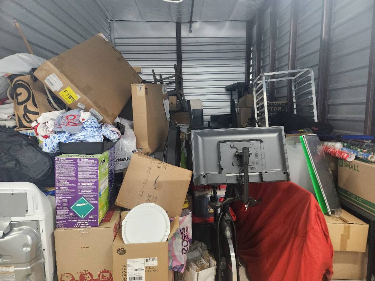 10 x 15 storage unit in Pflugerville, TX