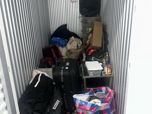 10 x 10 storage unit in North Bergen, NJ