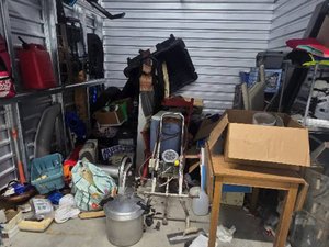 10 x 10 unit in Pensacola