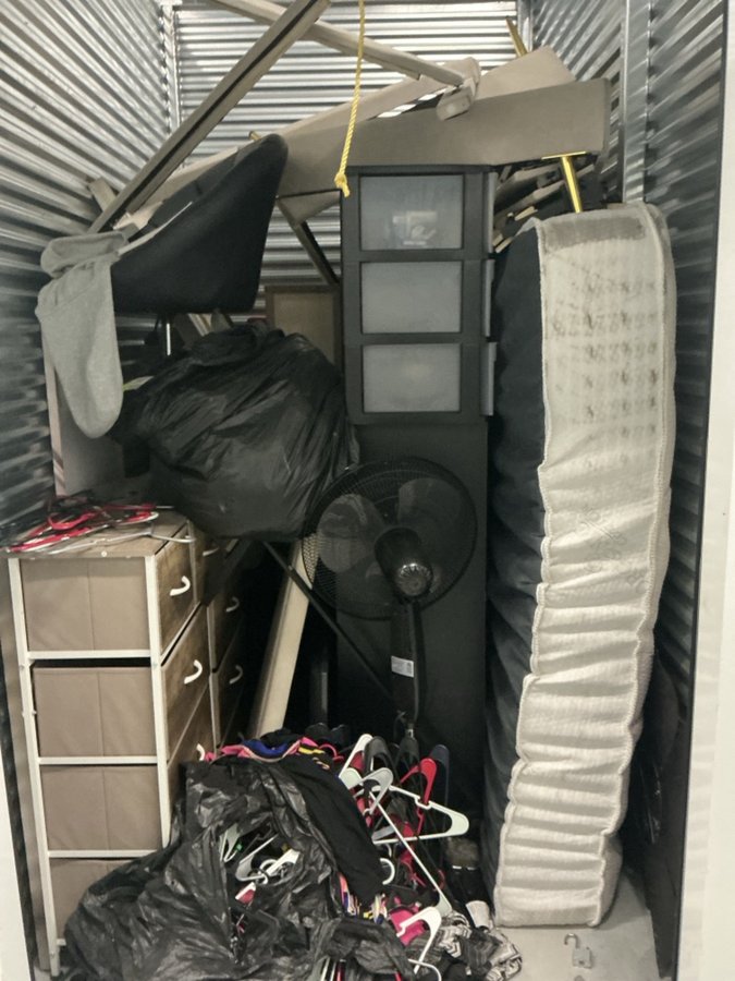 5 x 8 storage unit in Naples, FL