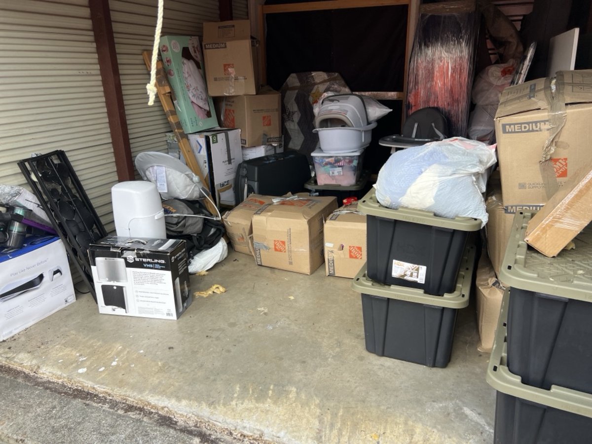 10 x 15 storage unit in Sugar Land, TX