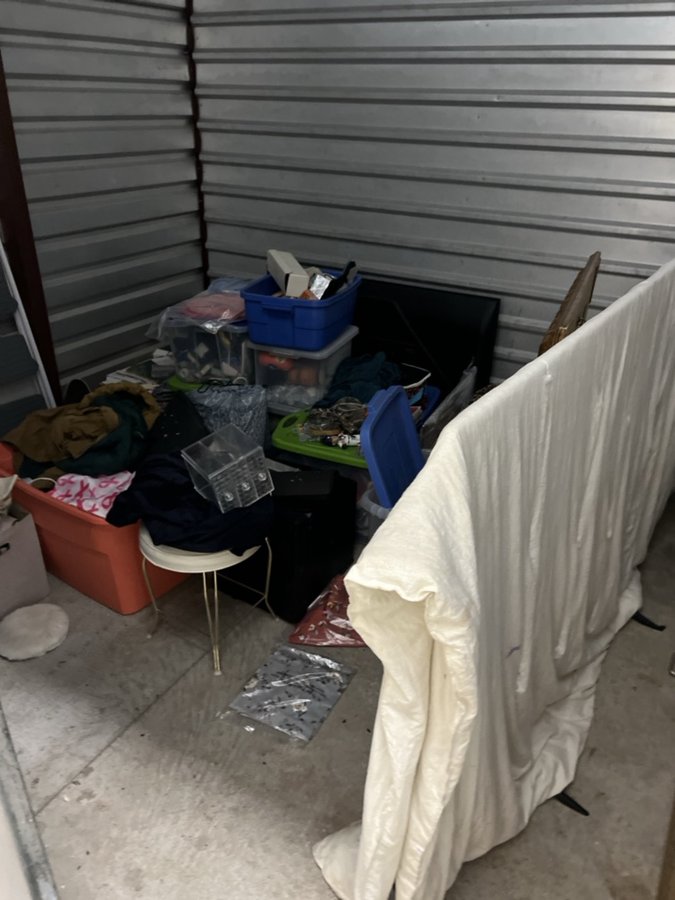 10 x 10 storage unit in Sugar Land, TX