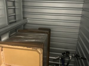 5 x 8 storage unit in Seattle, WA