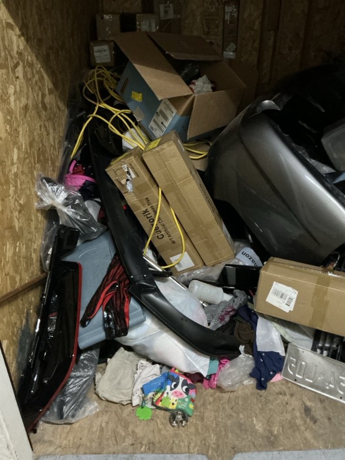 10 x 10 storage unit in Las Vegas, NV