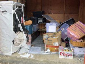 10 x 10 storage unit in Tigard, OR