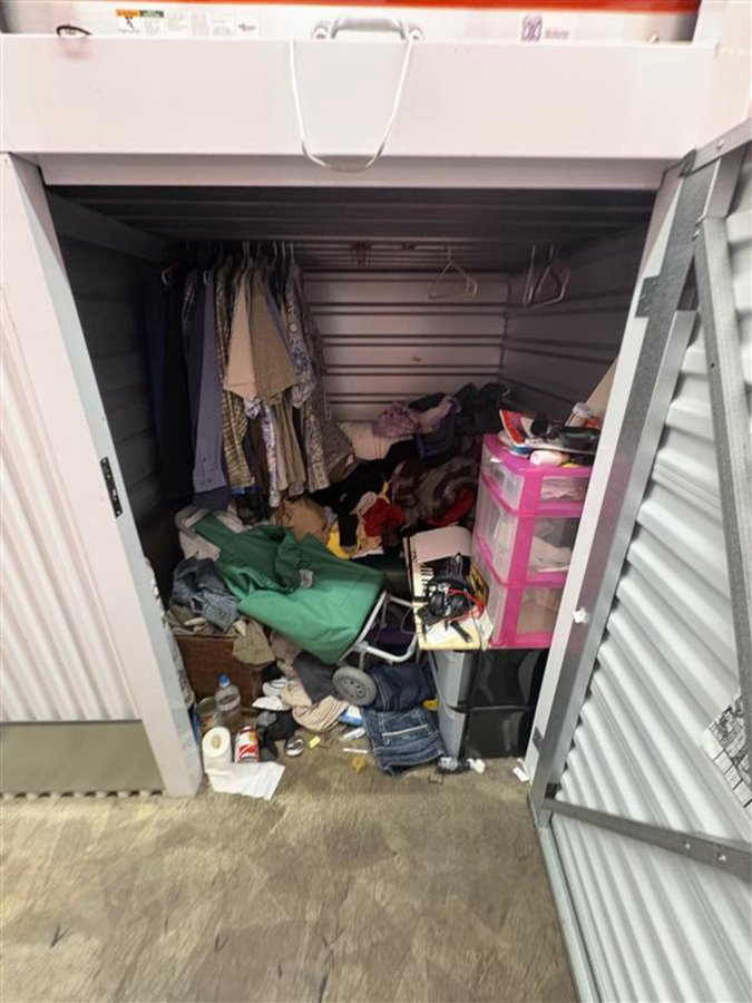 5 x 5 storage unit in Honolulu, HI