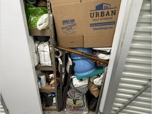6 x 4 storage unit in Seattle, WA