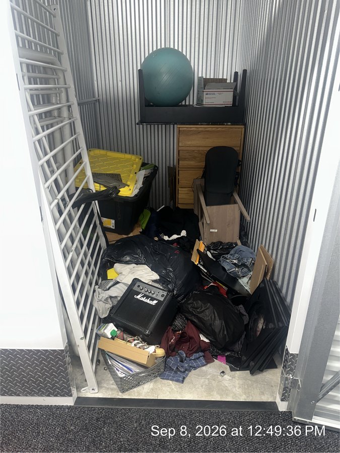 5 x 10 storage unit in North Bergen, NJ